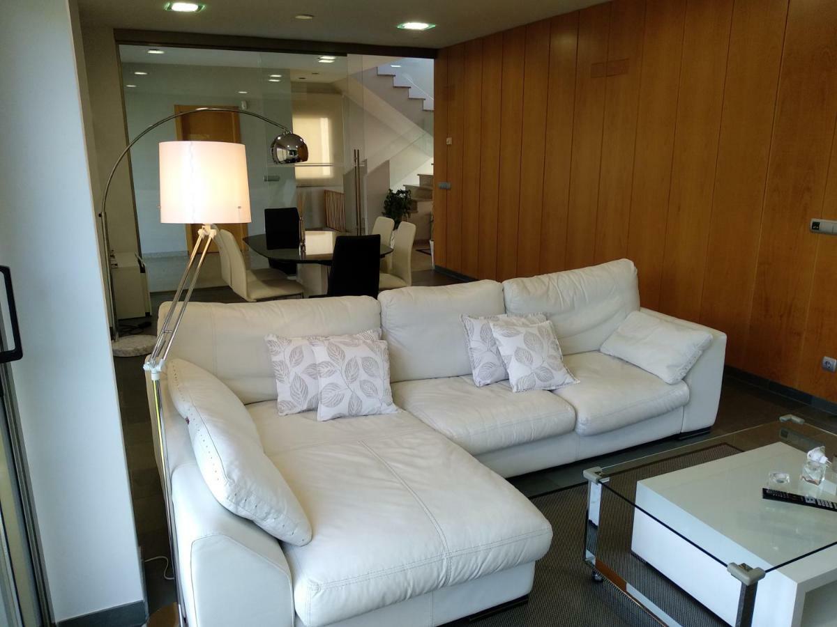 Casa Rial 47 Con Piscina Climatizada Sanxenxo