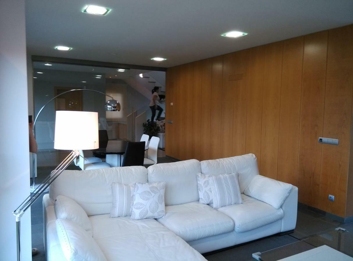 Ferienhaus Casa Rial 47 Con Piscina Climatizada Sanxenxo